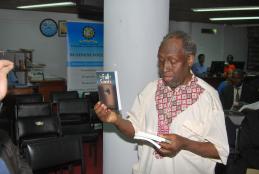 Ngugi  wa Thiong'o